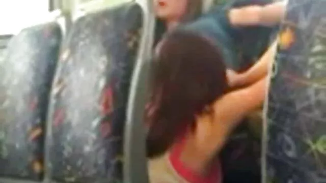 Poilu gras baise à la maison filme porno française