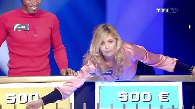 Couple film porno streaming gratuit vf excité sur le canapé - LC06