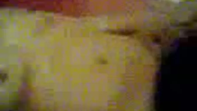 Délicieux putain de video x gratuite française milf caché